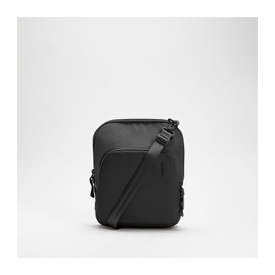 Incase ARC Crossbody Bag-BK